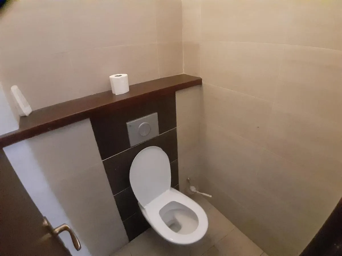 The Castle Of Piata Romana Hostel Bucharest